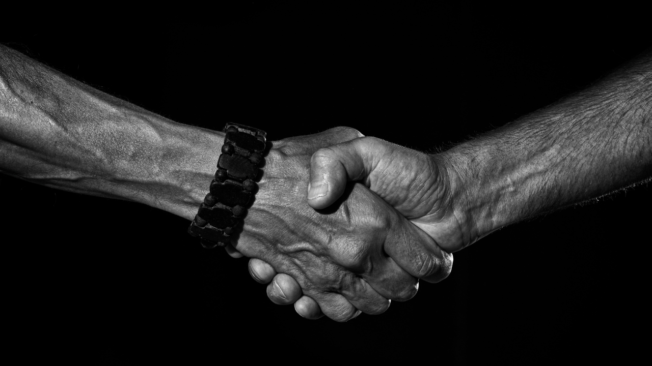 The Art Of Persuasion: How to Navigate Negotiating in Interpersonal and Professional Relationships